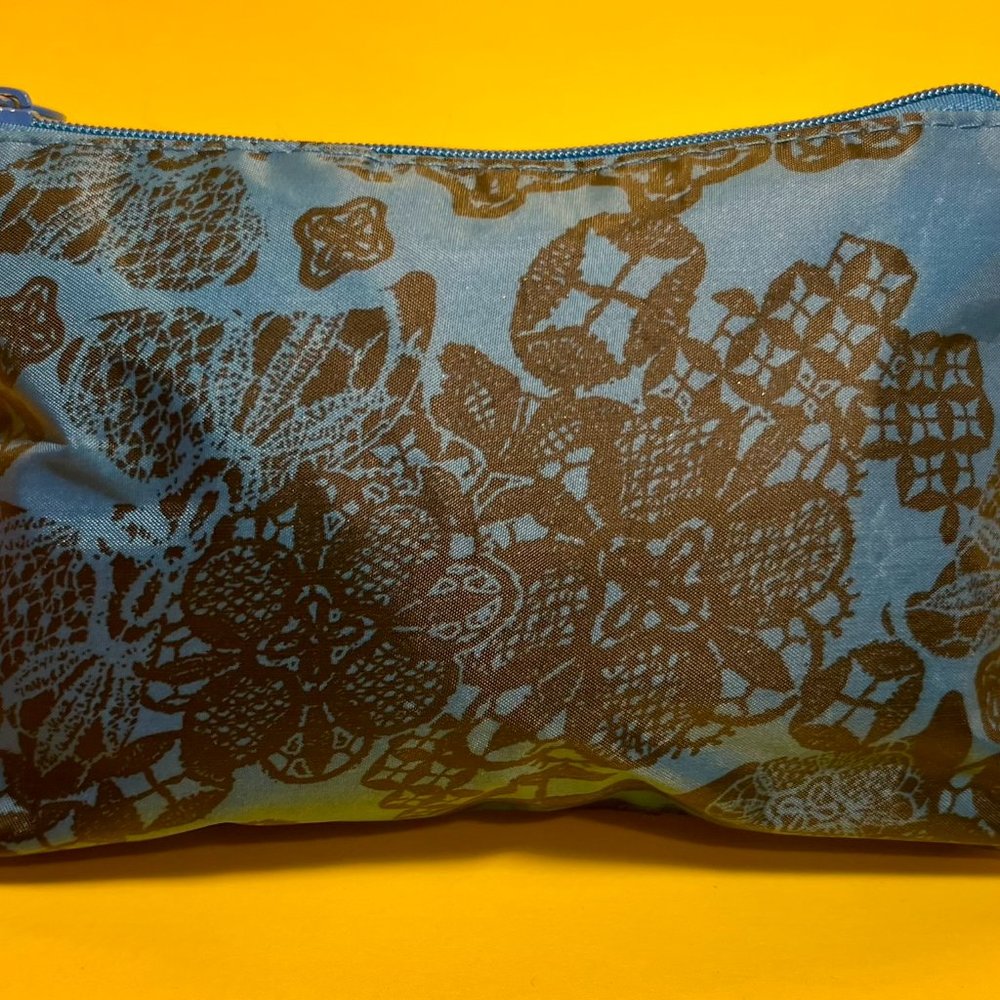 Blue Ipsy Make Up Bag